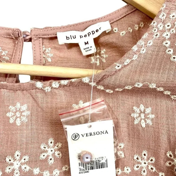 NWT Blu Pepper Boutique Embroidered Puff Sleeve Dress - Picture 4 of 6